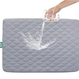 Biloban Quilted Pack n Play Cover